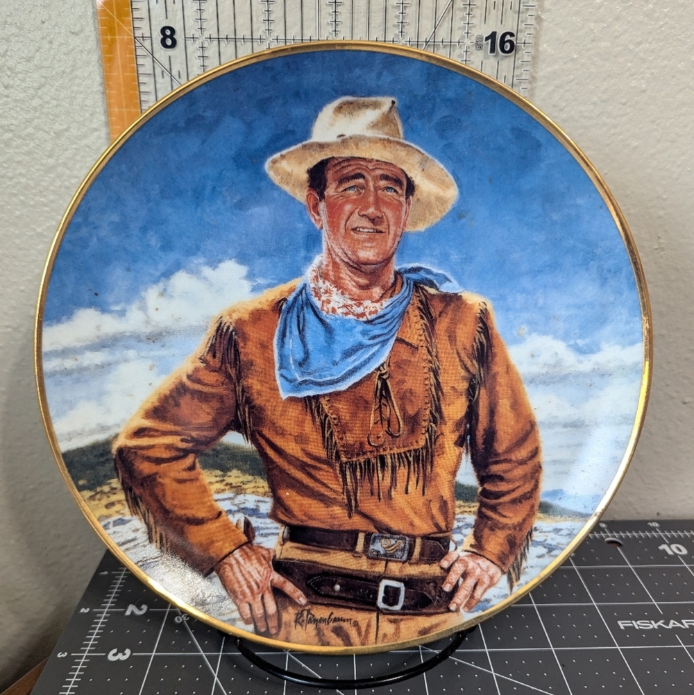 John Wayne Mint Heirloom Robert Tanenbaum Collector Plate, #Z1925